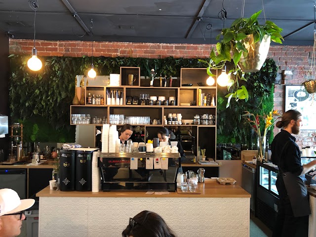 Roy's Elwood