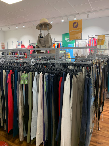 Oxfam Shop Berlin-Weißensee - Thumbnail