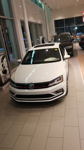 #1 Cochran Volkswagen South Hills - Thumbnail