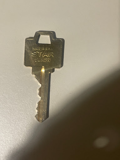 Desmond's Locksmith - Visual