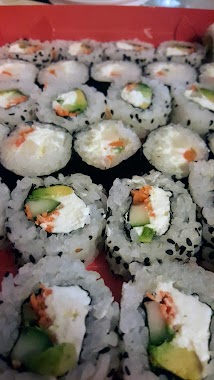 Sushi 2x1 - Cerro, Author: Aguis Suarez