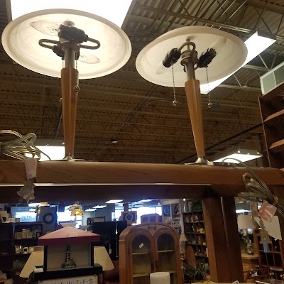 Photos of Red Door Consignment Gallery
