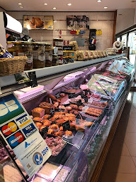 Photo n°2 de Boucherie Sallettaz Saint Pierre Viandes à Saint-Pierre-d'Albigny (Boucherie-charcuterie)