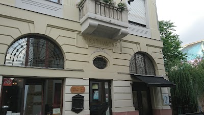 Photos of Mika Tivadar Mulat&oacute;