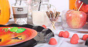 Photo n°13 de Jour de Fête à Nîmes (Magasin de déguisements)