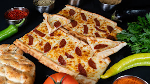 Photo n°23 de VARTO GRILL LES MUREAUX à Les Mureaux (Restauration rapide)