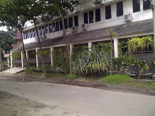 Kost Pamulang, Author: Iwan Arifin Widjayakusuma