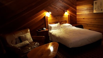 Photos of Powderhorn Chateau