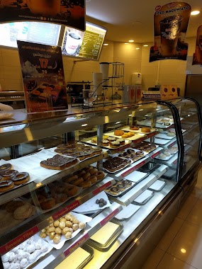 Dunkin' Donuts, Author: Abdulhaleem Hamza