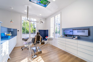 Photo n°5 de Dr Catherine Lasvergnas - Cabinet d'orthodontie Paris Ouest enfants et adultes- Orthodontie invisible à Maisons-Laffitte (Orthodontiste)