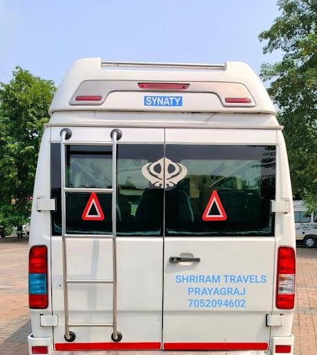 Tempo Traveller in Prayagraj