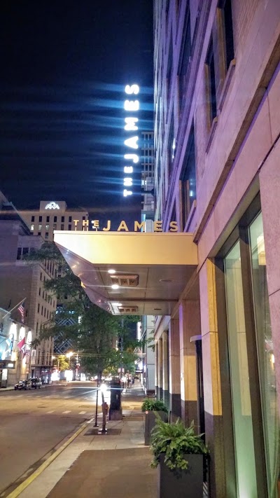 Photos of The James Chicago - Magnificent Mile