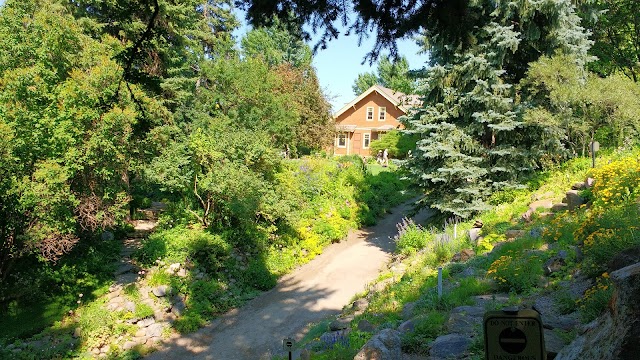 Reader Rock Gardens