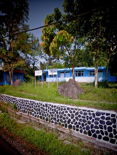 Photos of Sekolah Menengah Pertama Plus Gunung Jembar