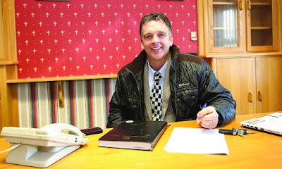 Photos of Joe Naughton Auctioneers