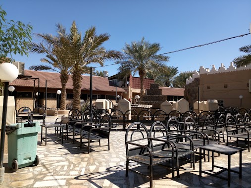 Abu Haitham Cafe, Author: അനാര്‍ക്കലി മീഡിയ