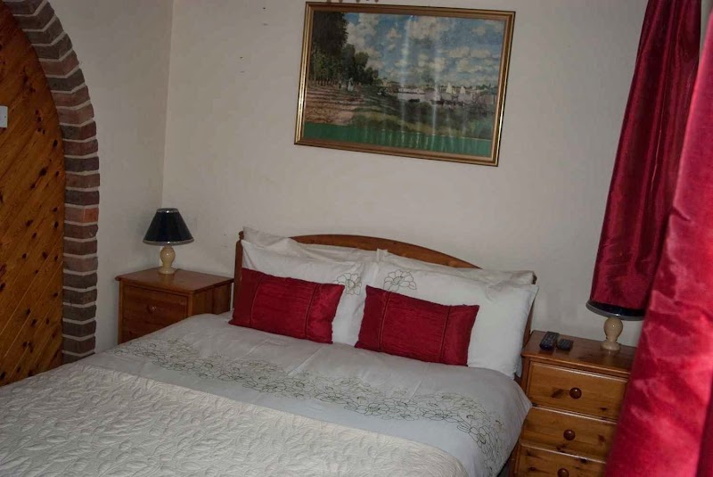 Self-Catering Cottage & Barn Apartment at Tovey Lodge photo 3