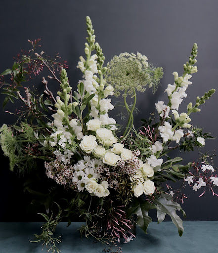 The West End Flower School Logo
