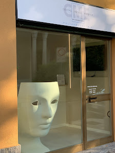 Dott. Alessandro Stimilli Medico Estetico Via Omodei, 1, 20095 Cusano Milanino MI, Italia