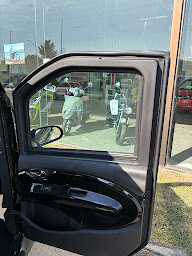 Photo n°6 de LIGIER STORE - AUTO VSP ABBEVILLE - VOITURES SANS PERMIS LIGIER à Abbeville (Vendeur de voitures d'occasion)