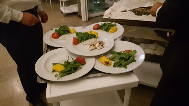 Club Arma Restaurant