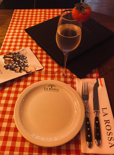 La Rossa - Visual