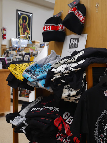 Autumn Leaves Used and New Books by null