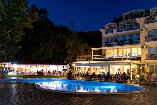 Helios Hotel by null