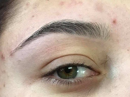 Ideal Eyebrows Threading - Visual
