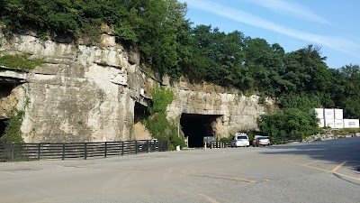 Photos of Louisville Mega Cavern
