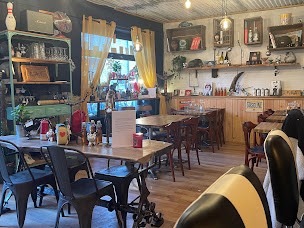 Photo n°8 de L'ApArTé Bistro à Puilaurens (Boutique de cadeaux)