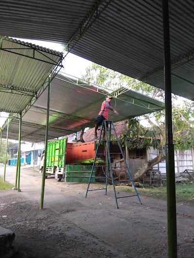 Photos of Sumberlawang Traditional Market
