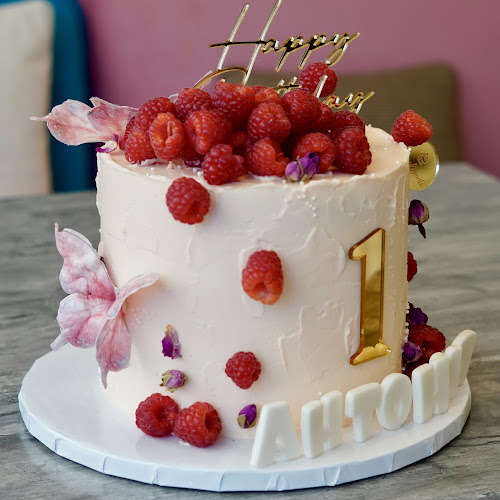 Complimenti - Coffee & Desserts | Декорирани торти, Сватбени торти, Сладолед, Кетъринг, Италианско кафе Пловдив - Пловдив