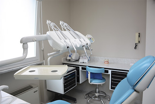 Dentista Faby dental - studio dentistico Abbiategrasso - Thumbnail