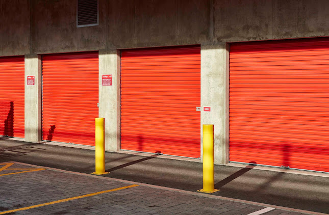 Lok'nStore Self Storage Gloucester - Moving company