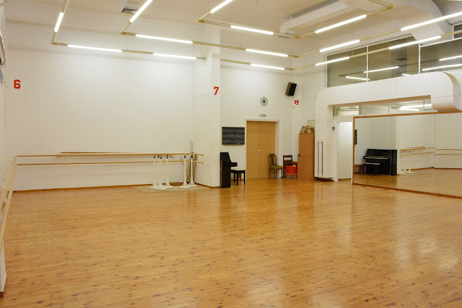 Comentarii opinii despre Σχολή Χορού Μοριάνοβα - Τράστα