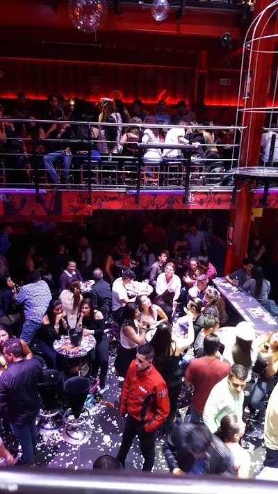 Photos of Tab&uacute; Studio Bar