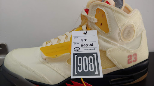 908 - Visual