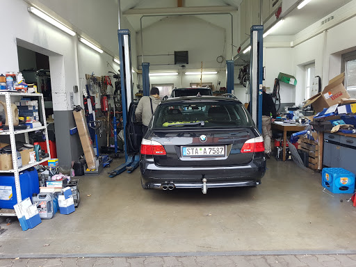Betzens Garage - Thumbnail