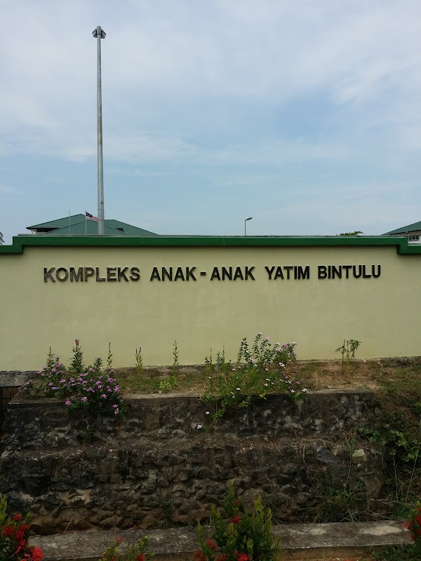 Kompleks Peryatim Jepak Kampung Baru Sebuan Besar 97000 Bintulu Sarawak Malaysia