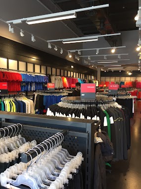 Nike Outlet Store Krayot, Author: yohayw