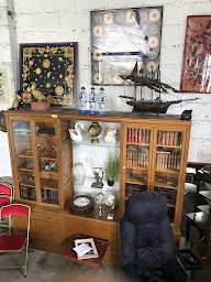 Photo n°15 de Le grenier de joigny à Joigny (Magasin)