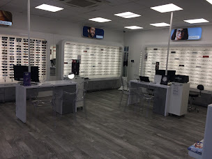 Photo n°4 de Optical Discount à Montaren-et-Saint-Médiers (Opticien)