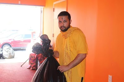 Shree Laxmi Narayan Temple Harrisburg And Jagad Guru Yogiraj Shree Kamalanayanacharya Smriti Peeth