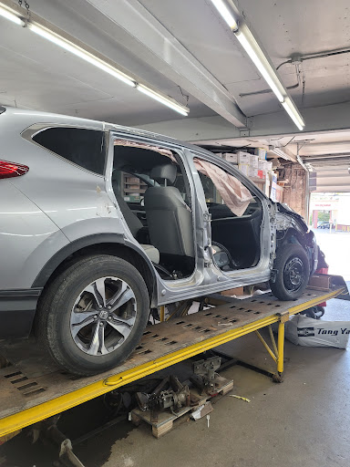 Malden Broadway Auto Body Inc - Thumbnail