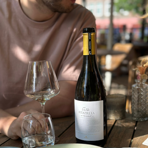 Wijnbar Clos by null