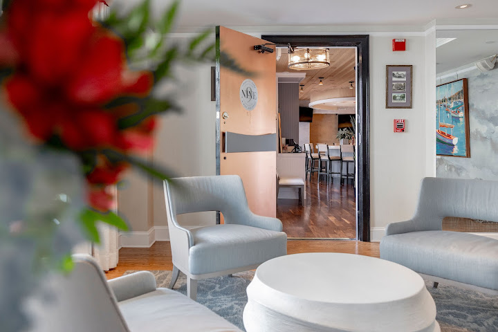 Mansion House Inn on Martha's Vineyard by null