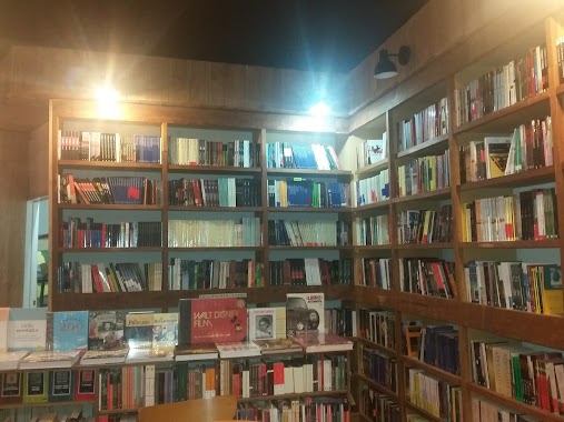 Librería Libros + Café, Author: Luciana Amalia Munoz