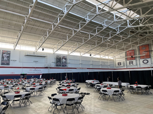 Party Life Rents by null