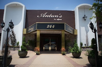 Photos of Antun's by Minar